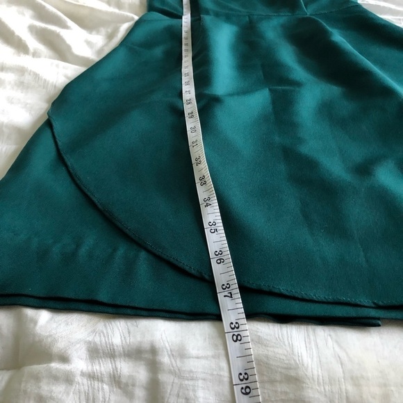 š
ŗFEVER London Dress Tulip Hem - Picture 10 of 11